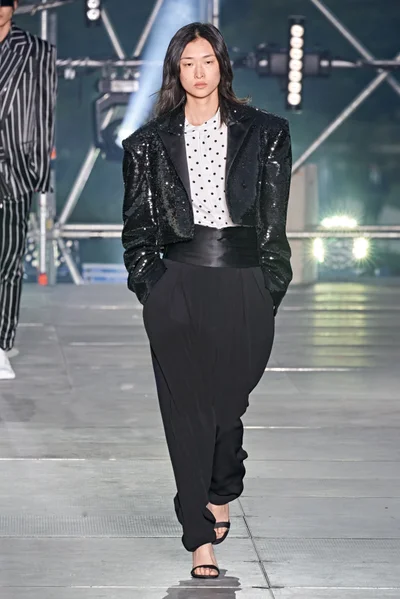 Look 60